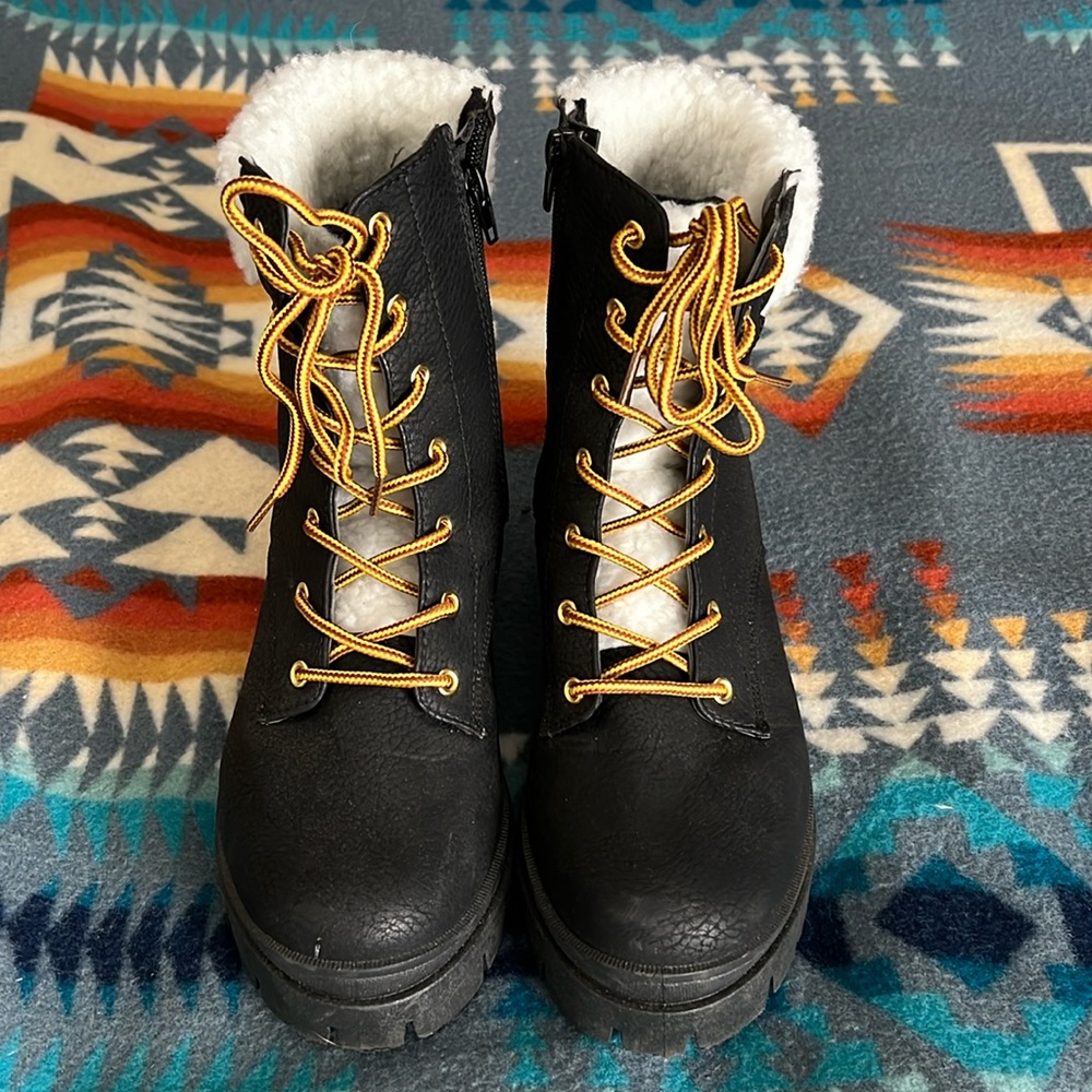 Juicy Couture black boots with fur trim